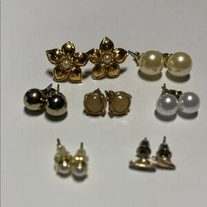 Gold Tone and Pearl Stud Earring Set